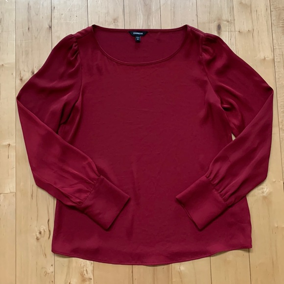 EUC/NWOT Express Puff Sleeve Button-Cuff Top